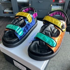Kurt Geiger Metallic Orson Sandals